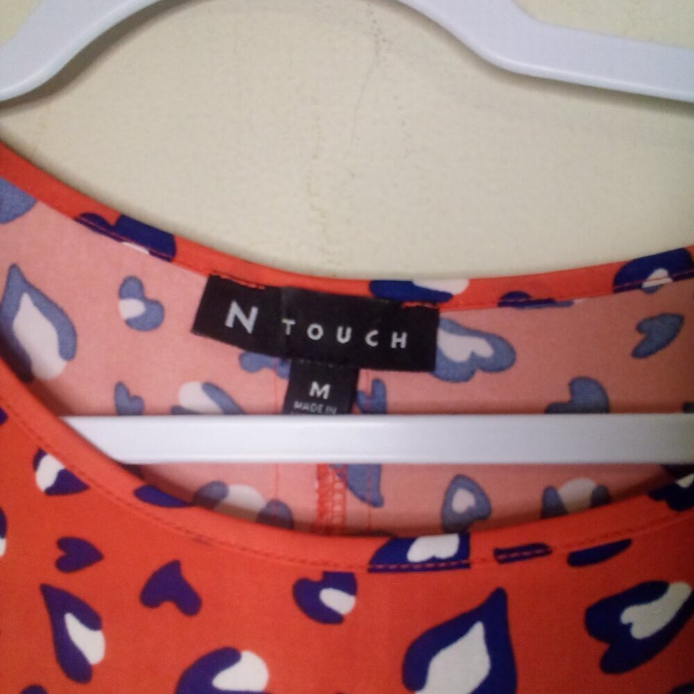 N Touch Blouse M Lot of 3 Short Sleeve Soft Stretch Pattern Yellow Red Green - Picture 7 of 12